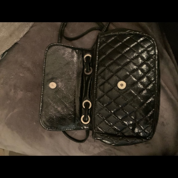 Kenneth Cole Reactions Bag - Picture 5 of 5